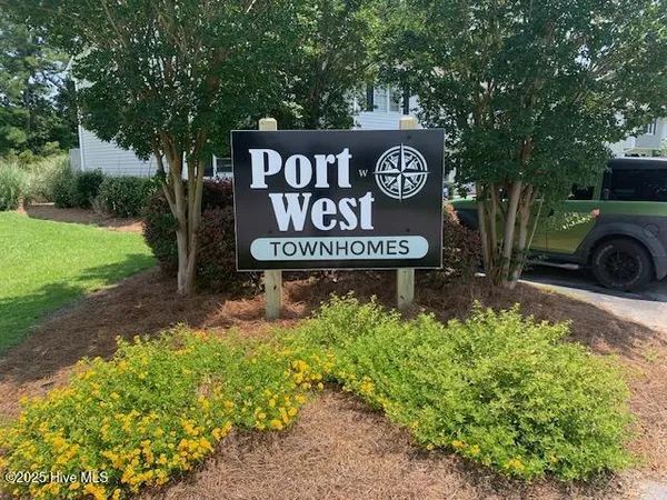 $1,400 | 2 Port W Court, Unit C, Swansboro, NC 28584