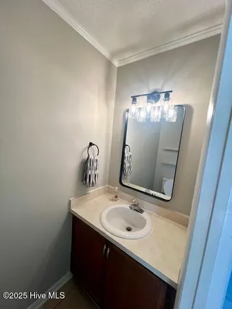 $1,400 | 2 Port W Court, Unit C, Swansboro, NC 28584