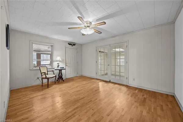 $240,000 | 2307 Joy Drive, Jamestown, NC 27282