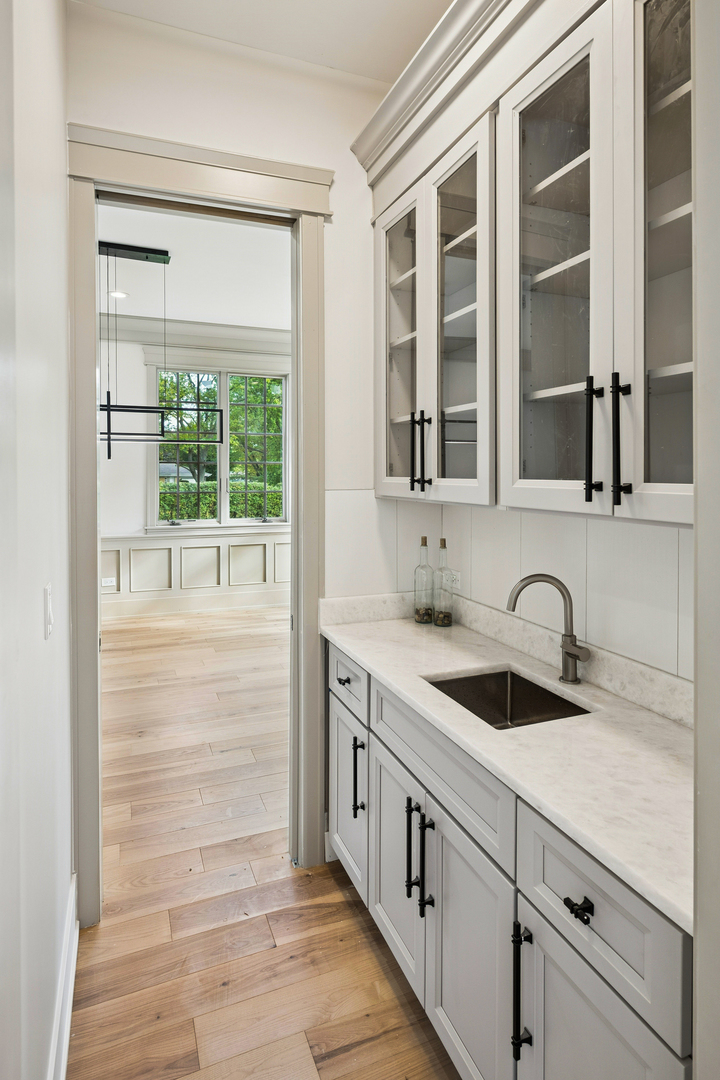 1921 Beechnut Road Northbrook, IL 60062 - Photo 16 of 56