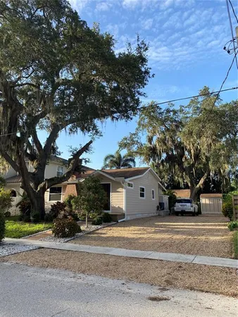 $2,500 | 1832 Worrington Street, Sarasota, FL 34231