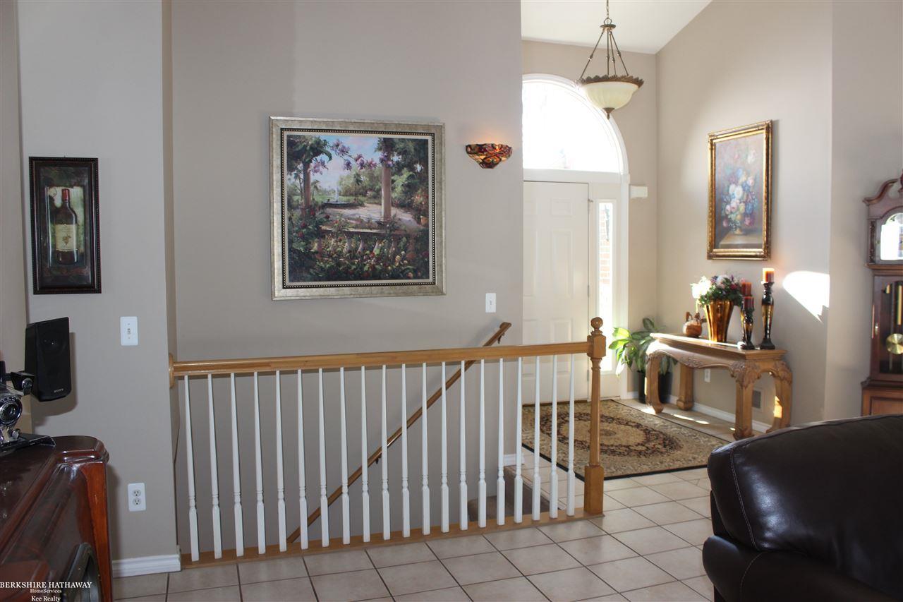 8385 East Pearson Road Utica, MI 48316 - Photo 4 of 50 31370021-4.JPG