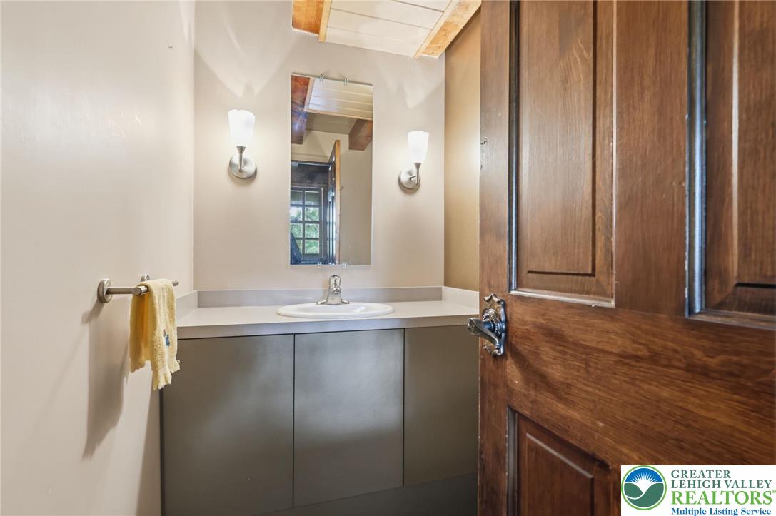 2244 Springtown Hill Road Hellertown, PA 18055 - Photo 24 of 74