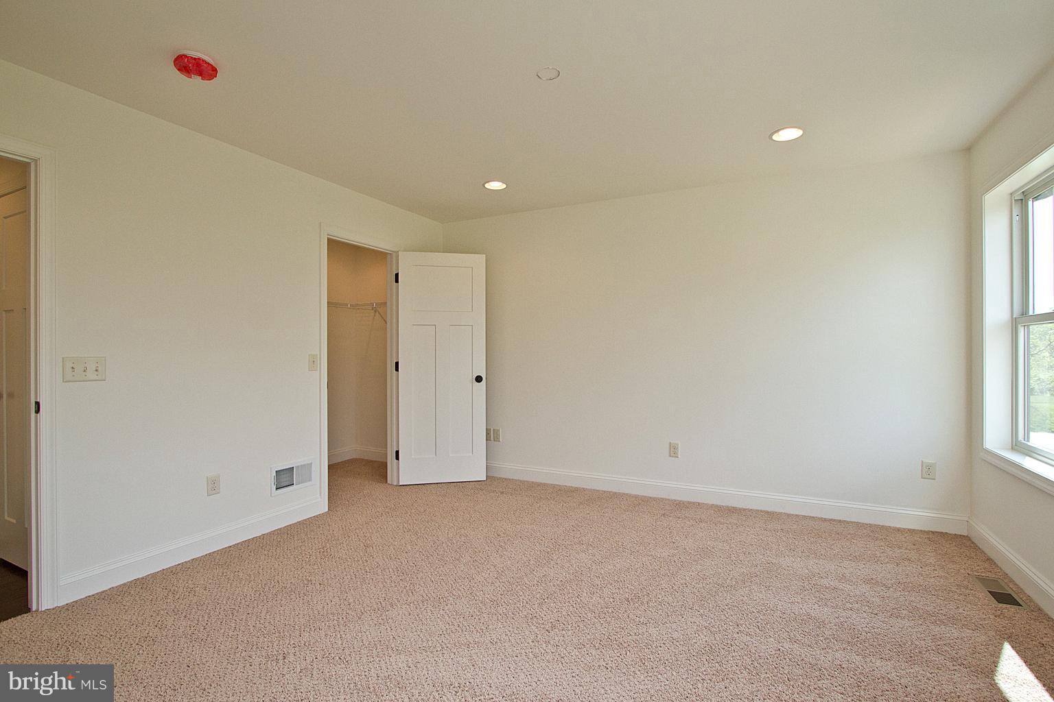 515 Madison Way Manheim, PA 17545 - Photo 22 of 39 Gallery Image 22