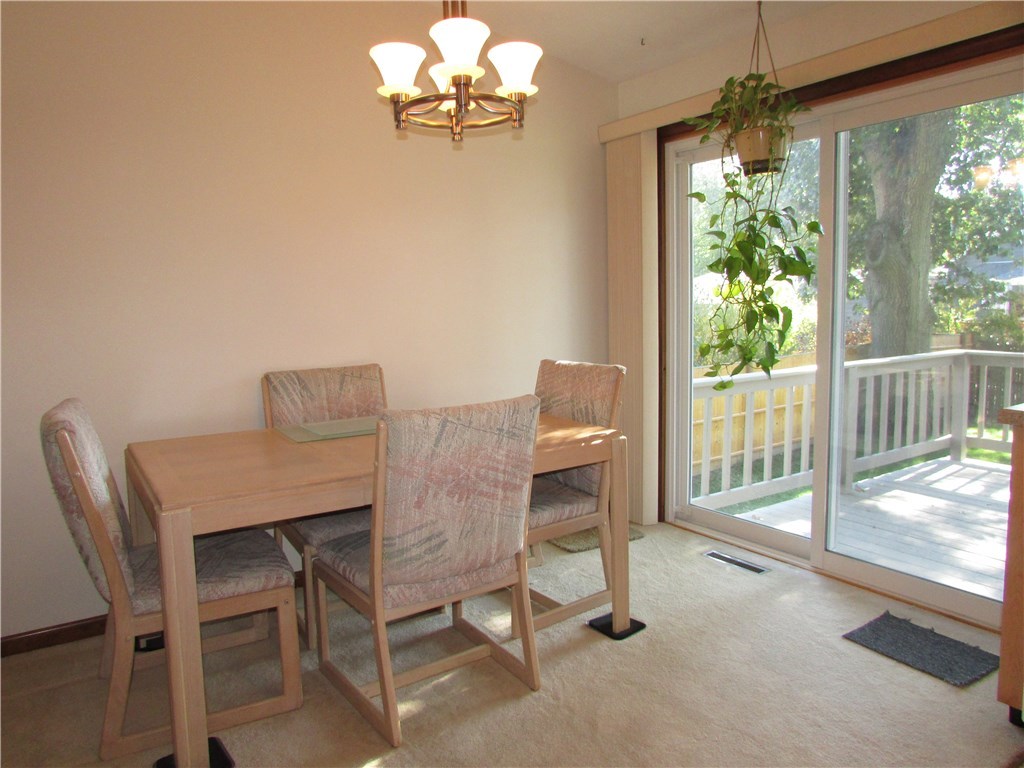 31 Milton Road Warwick, RI 02888 - Photo 5 of 19 Gallery Image 5