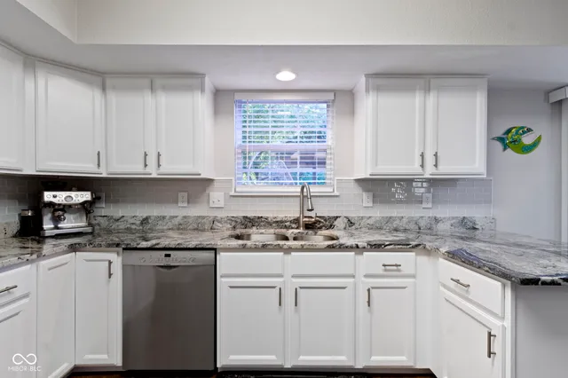 $389,000 | 6055 Woodmill Drive, Fishers, IN 46038