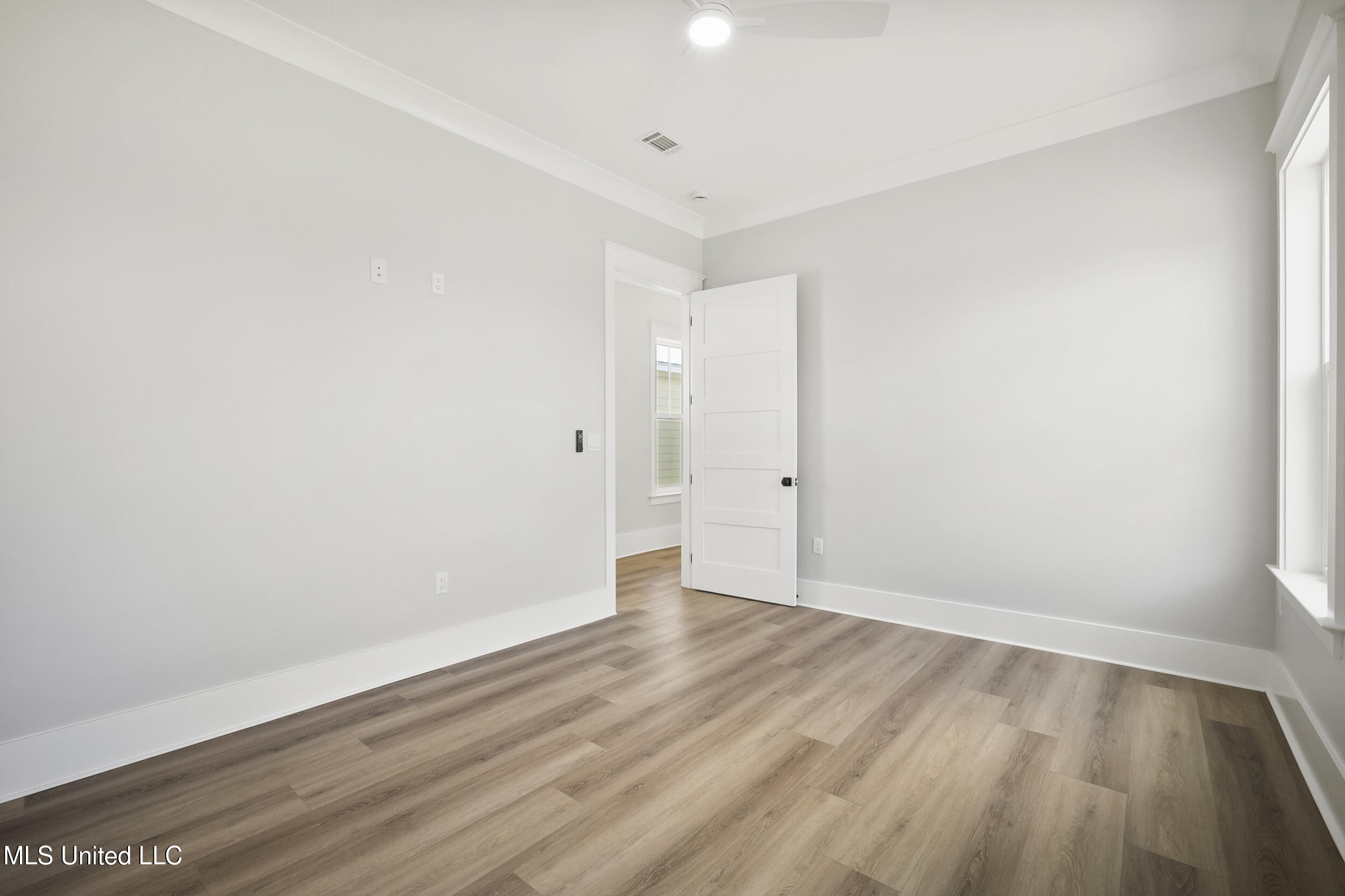 254 Caillavet Street Biloxi, MS 39530 - Photo 21 of 42 PRIMARY BEDROOM