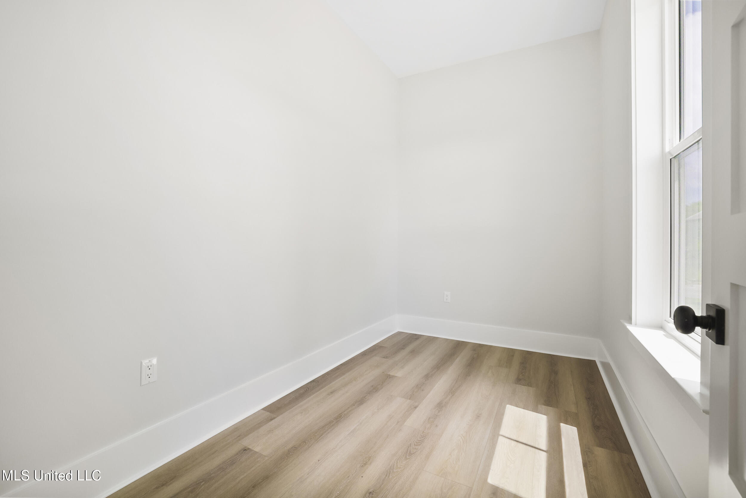 254 Caillavet Street Biloxi, MS 39530 - Photo 24 of 42 BONUS ROOM/STORAGE ROOM/OWNERS CLOSET