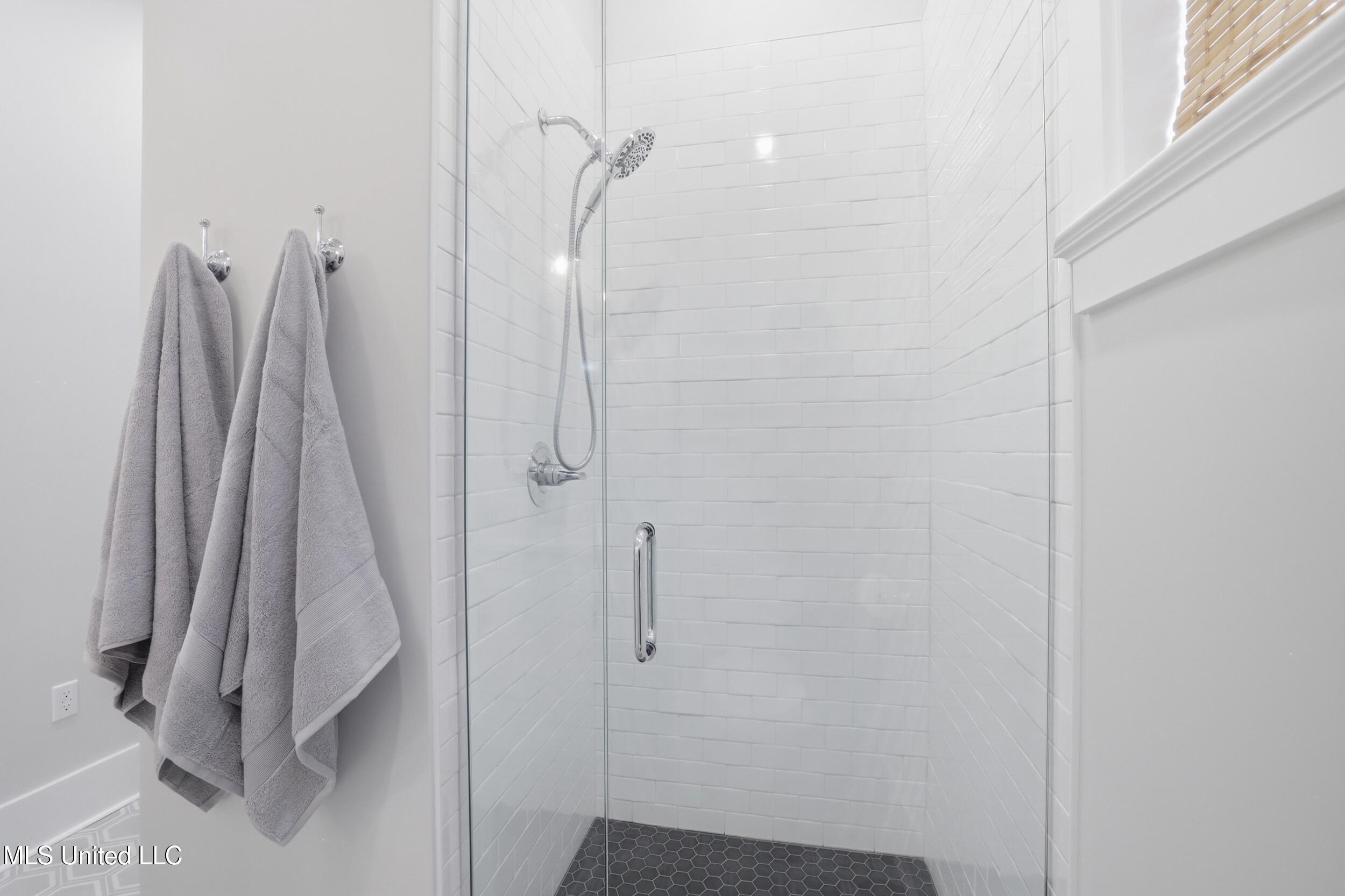 254 Caillavet Street Biloxi, MS 39530 - Photo 26 of 44 PRIMARY BATH