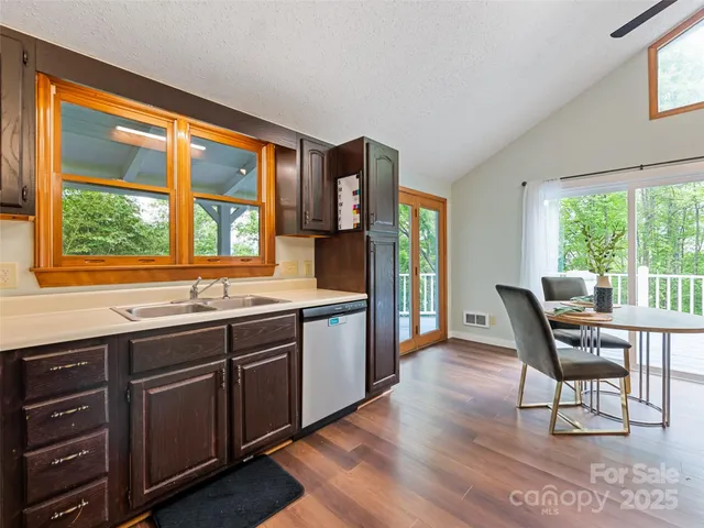 $319,900 | 848 Eagles Ridge Road, Sylva, NC 28779