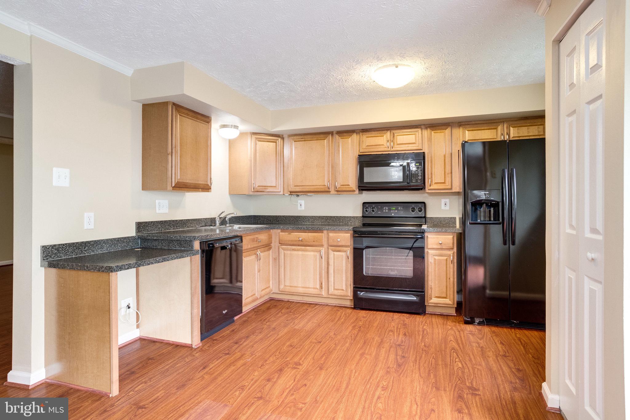 9012 Golden Leaf Court Springfield, VA 22153 - Photo 15 of 45