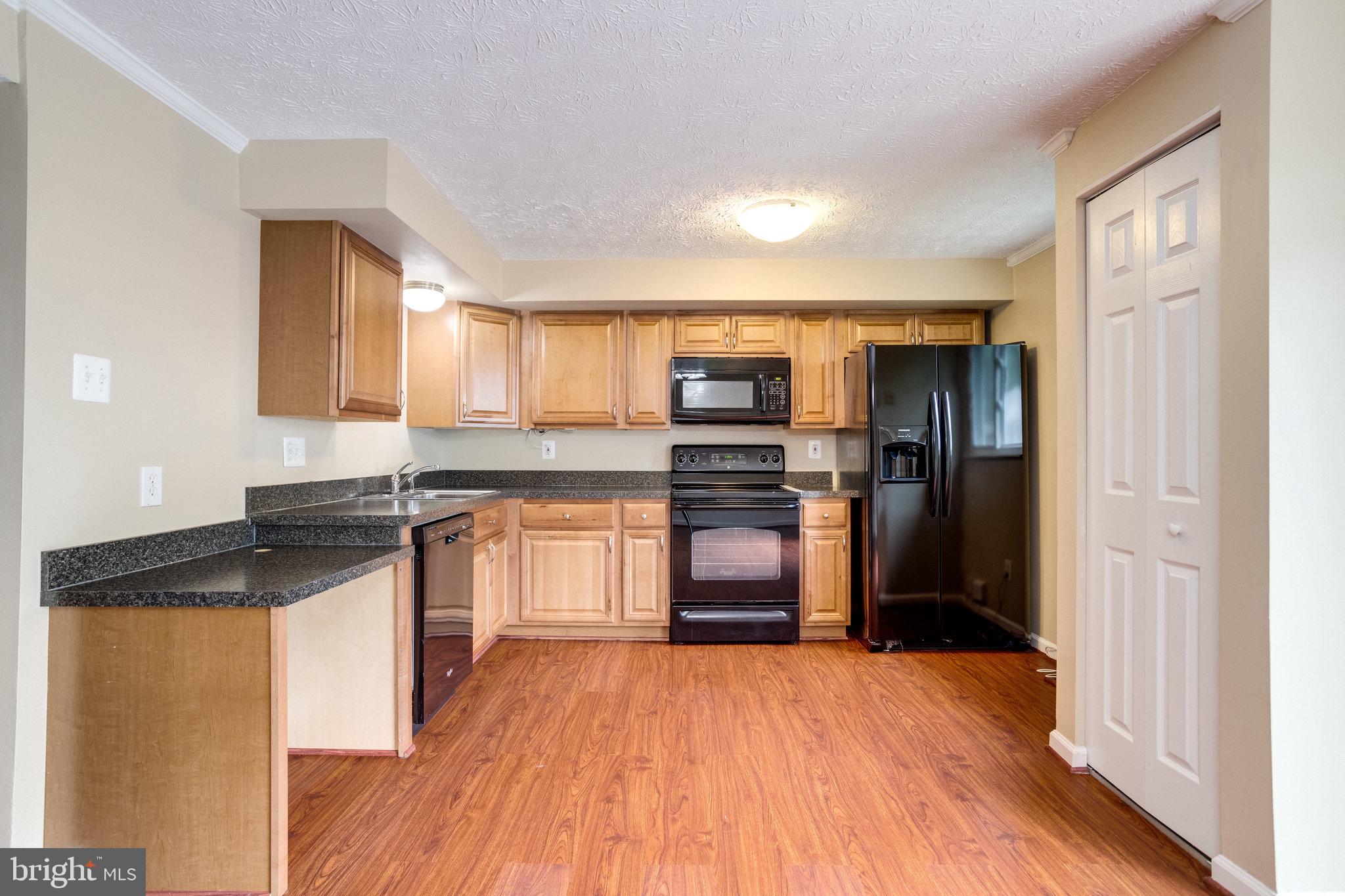 9012 Golden Leaf Court Springfield, VA 22153 - Photo 16 of 45