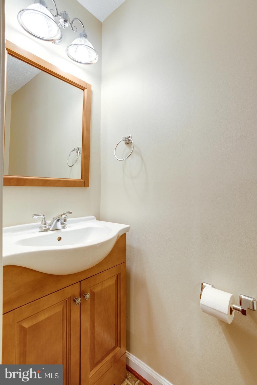 9012 Golden Leaf Court Springfield, VA 22153 - Photo 22 of 45