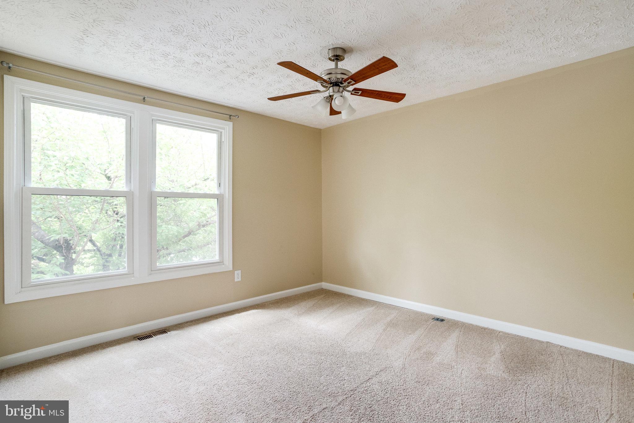 9012 Golden Leaf Court Springfield, VA 22153 - Photo 26 of 45