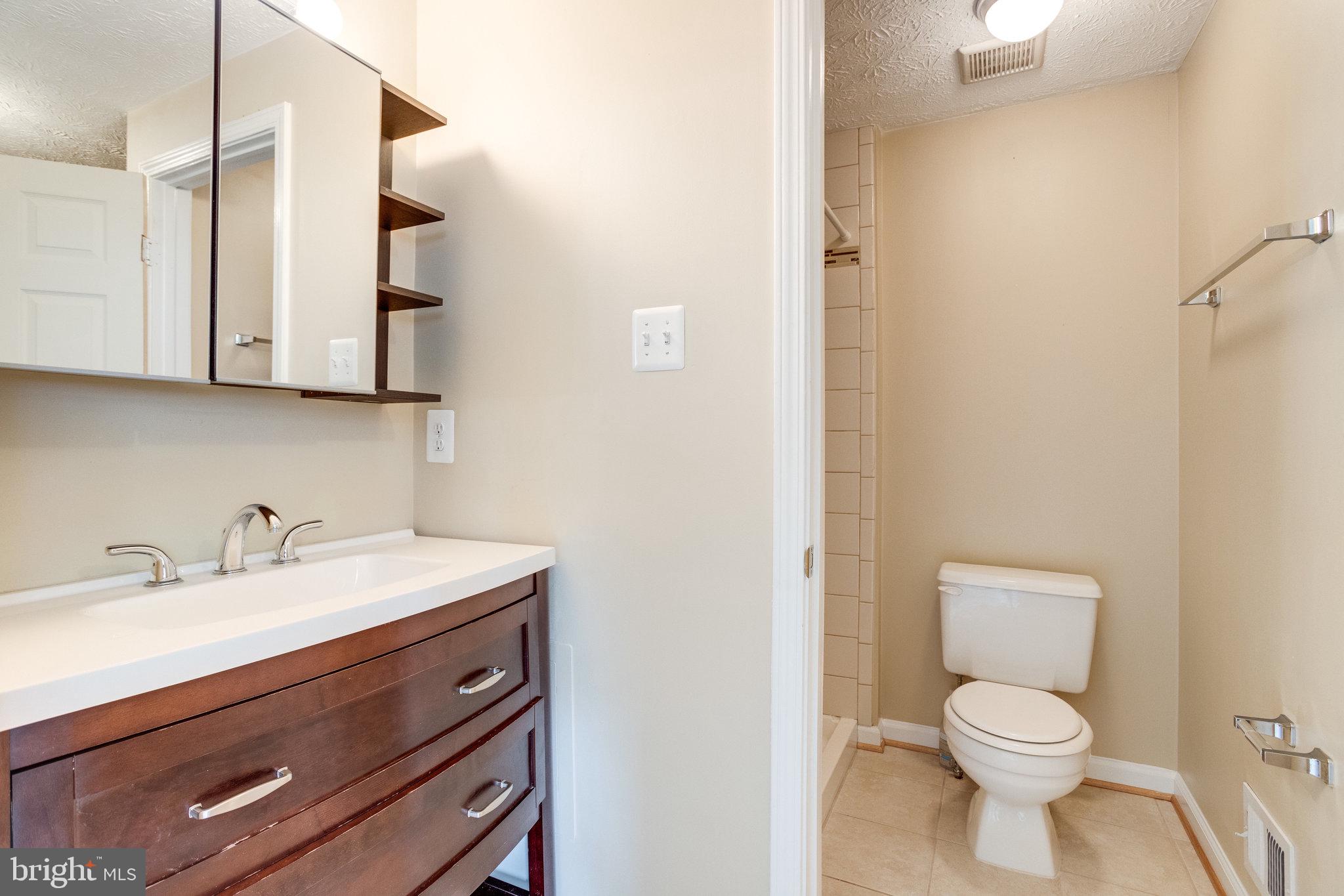 9012 Golden Leaf Court Springfield, VA 22153 - Photo 28 of 45