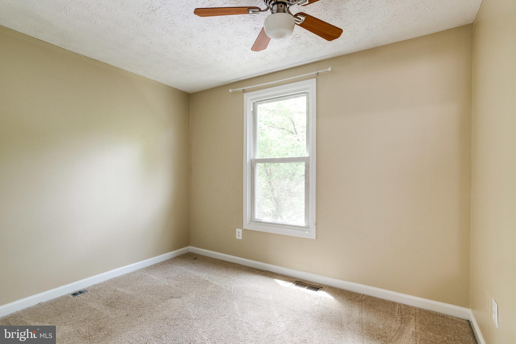 9012 Golden Leaf Court Springfield, VA 22153 - Photo 32 of 45