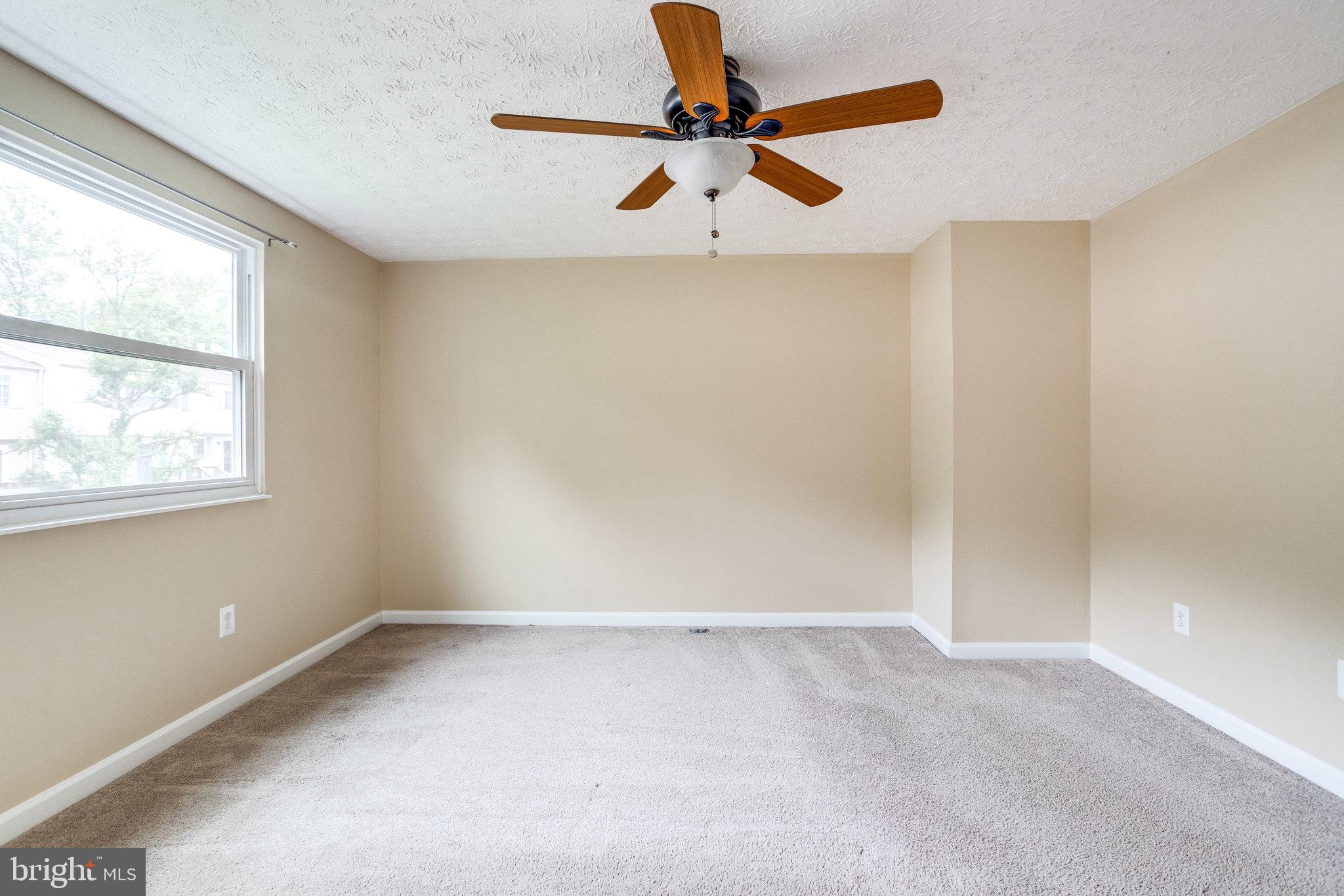 9012 Golden Leaf Court Springfield, VA 22153 - Photo 33 of 45