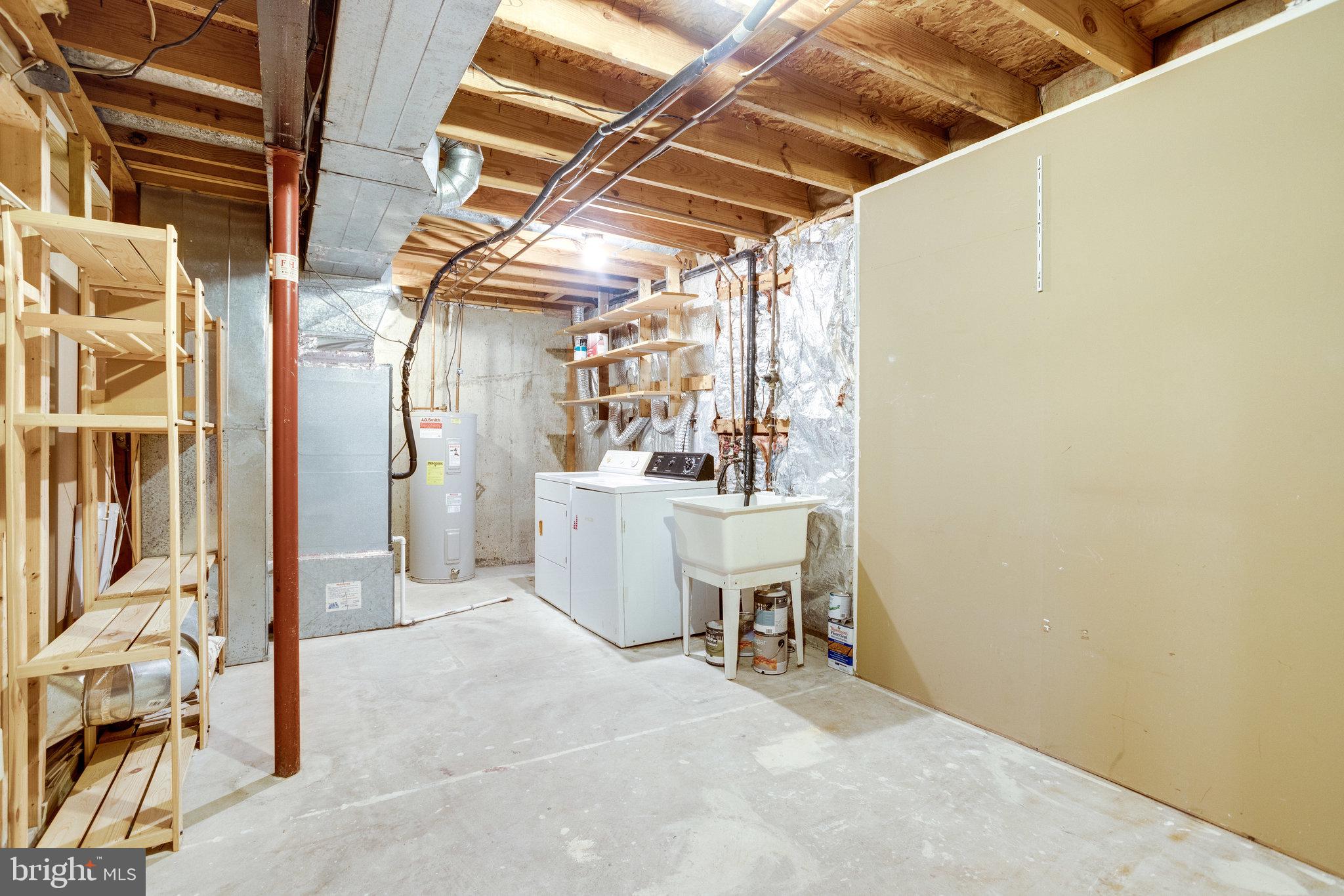 9012 Golden Leaf Court Springfield, VA 22153 - Photo 43 of 45