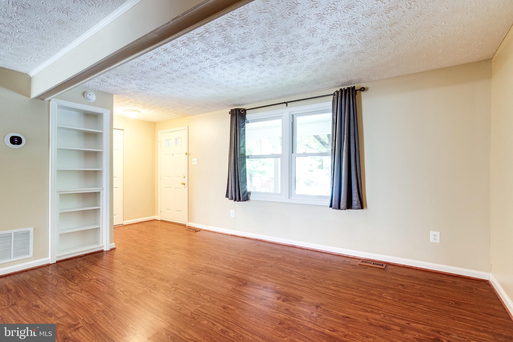 9012 Golden Leaf Court Springfield, VA 22153 - Photo 7 of 45