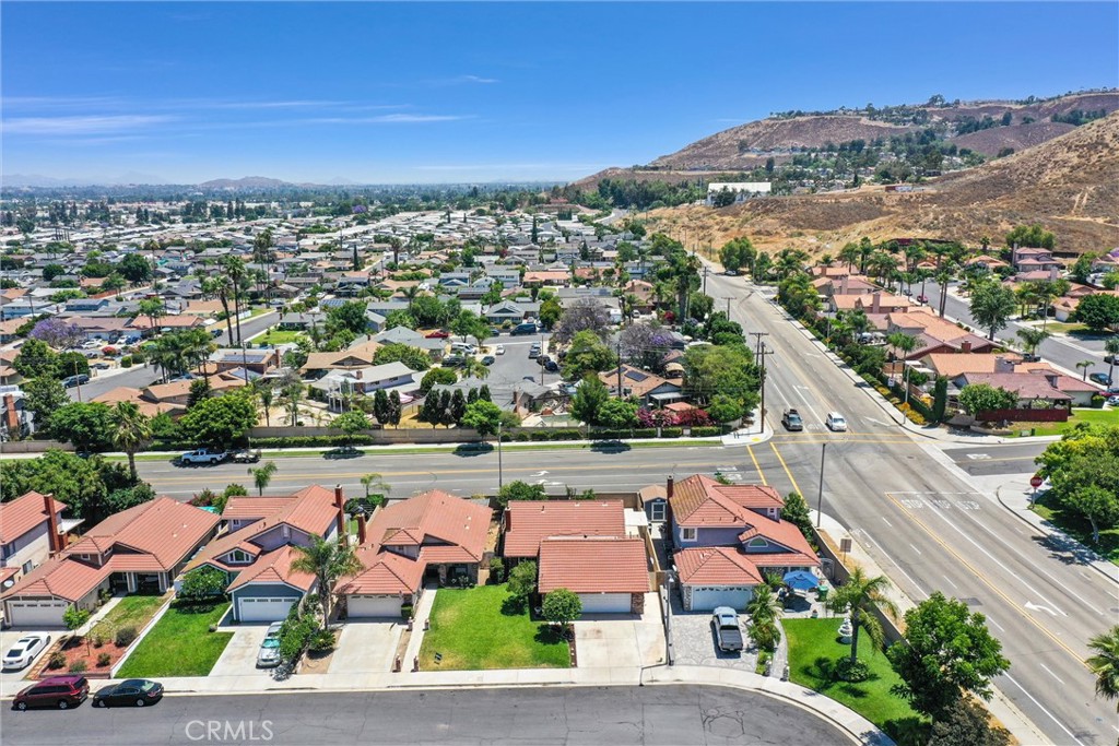 3415 Siskiyou Circle Riverside, CA 92503 - Photo 36 of 41 an aerial view of multiple house