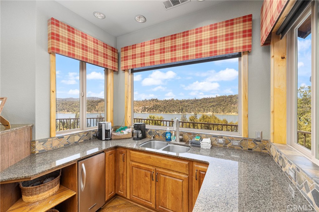 39828 Granite Ridge Lane Bass Lake, CA 93604 - Photo 22 of 66