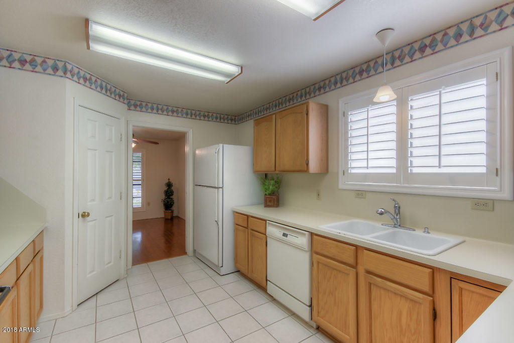1238 East Redfield Road Gilbert, AZ 85234 - Photo 7 of 37 Kitchen (3)-SMALL