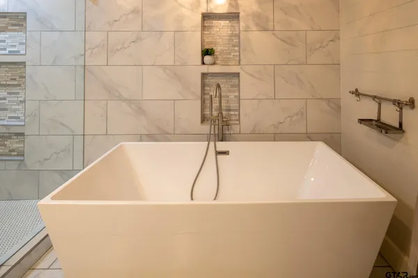 $359,000 | 1908 Jarrel Avenue, Tyler, TX 75701