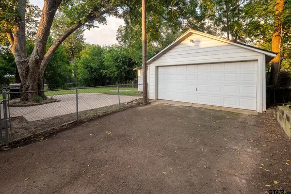 $359,000 | 1908 Jarrel Avenue, Tyler, TX 75701