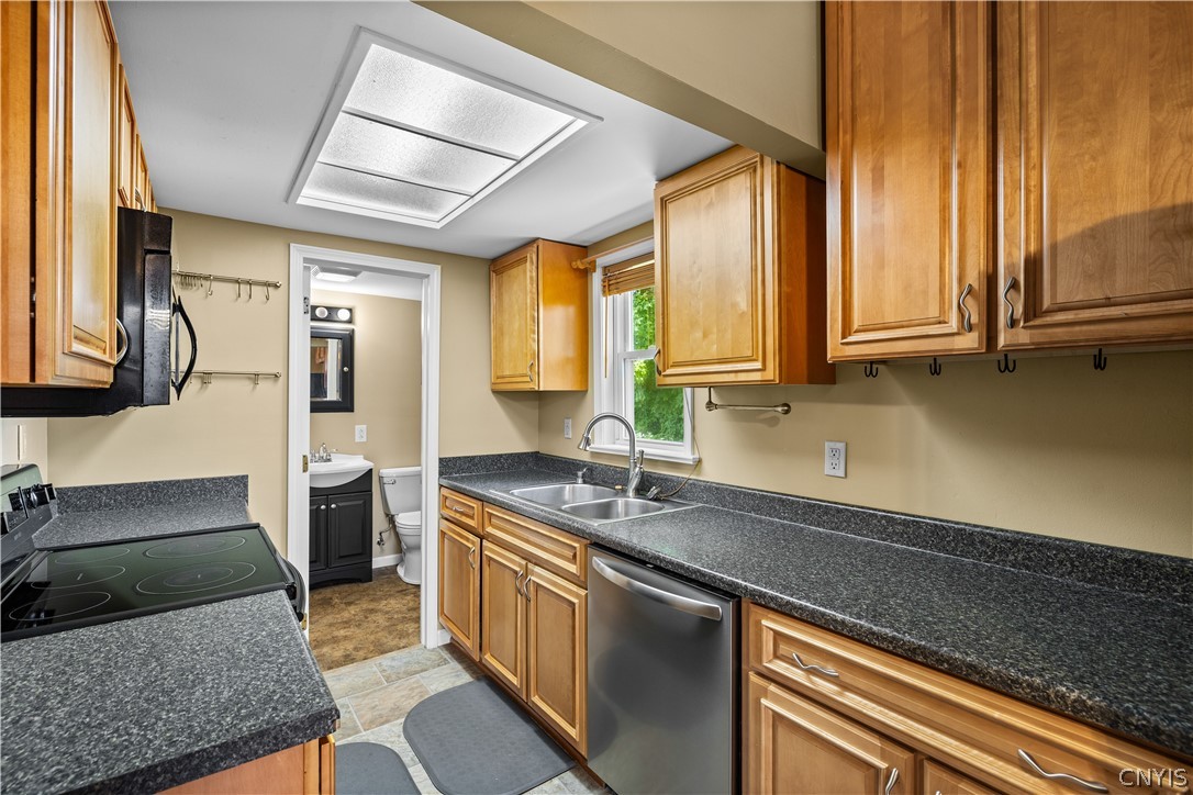 721 North James Street Rome, NY 13440 - Photo 41 of 50