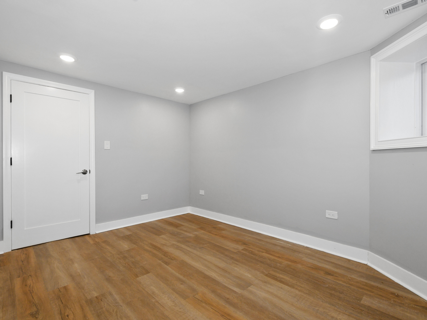 7305 South Sangamon Street Chicago, IL 60621 - Photo 25 of 29 a view of room