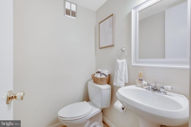 $1,350,000 | 1923 Poole Lane, McLean, VA 22101