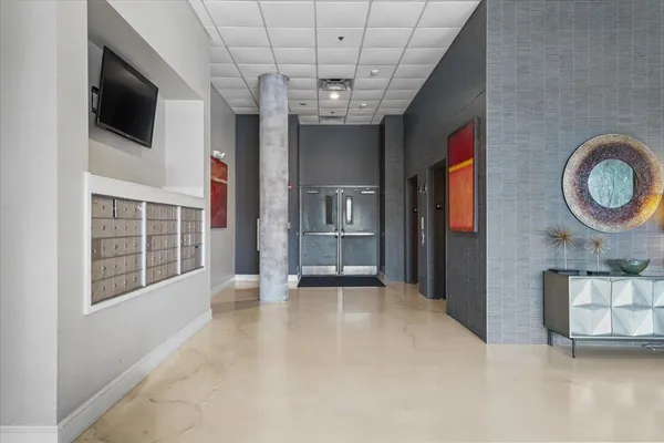 $249,990 | 648 Riverside Drive, Unit 207, Memphis, TN 38103