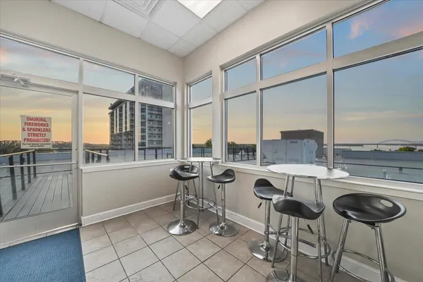 $249,990 | 648 Riverside Drive, Unit 207, Memphis, TN 38103