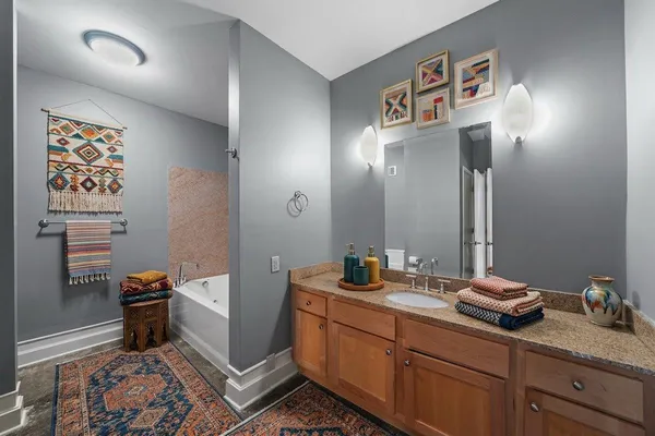 $249,990 | 648 Riverside Drive, Unit 207, Memphis, TN 38103