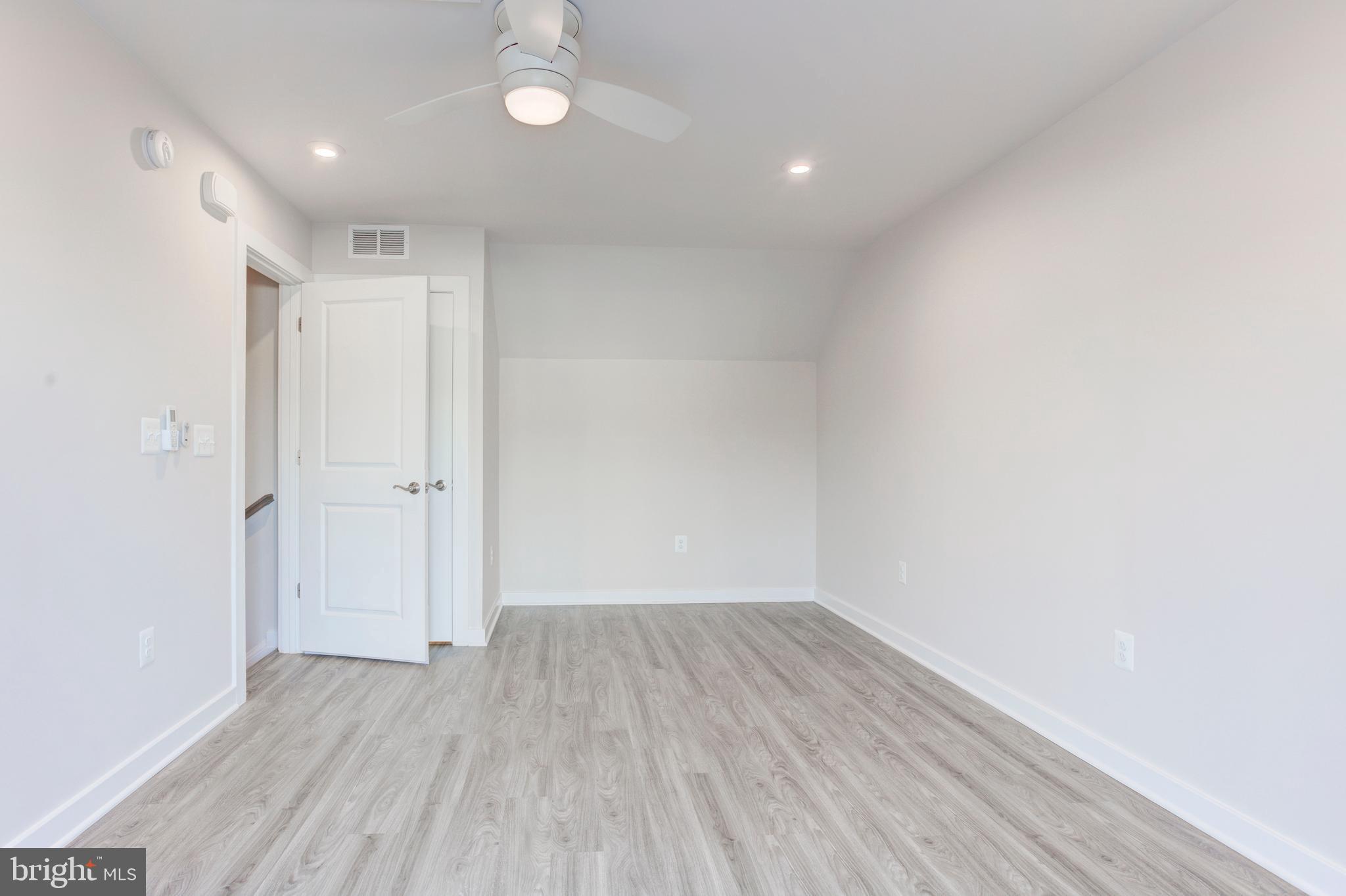 1657 Aspen Poplar Road Dumfries, VA 22026 - Photo 27 of 35