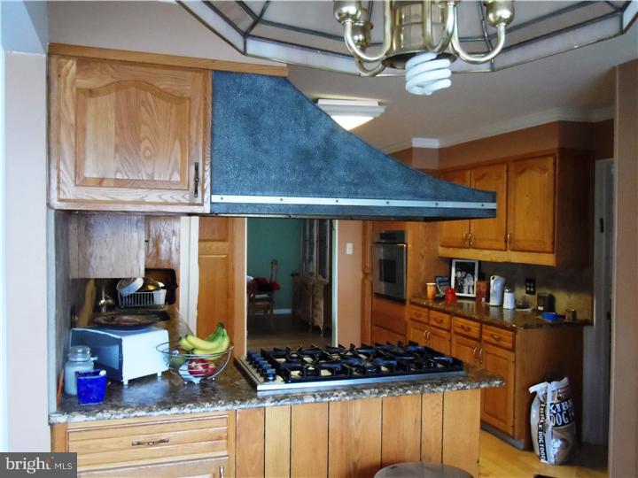 317 Surrey Road Cherry Hill, NJ 08002 - Photo 4 of 12 Gallery Image 4