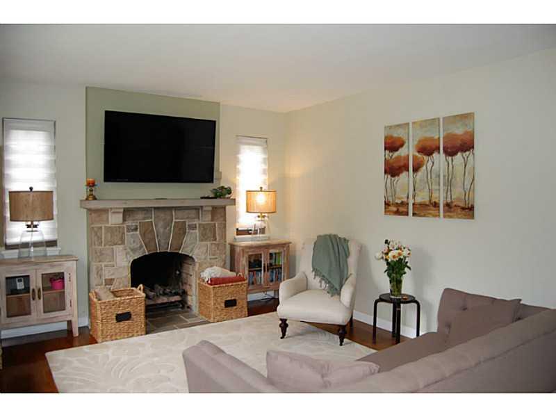 Living Room. 