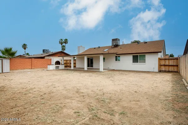 $330,000 | 11820 North 42nd Drive, Phoenix, AZ 85029