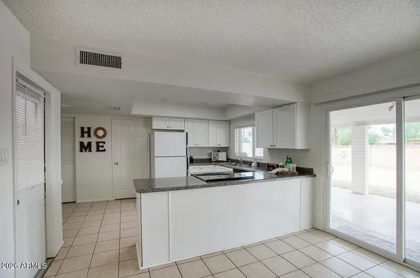 $330,000 | 11820 North 42nd Drive, Phoenix, AZ 85029