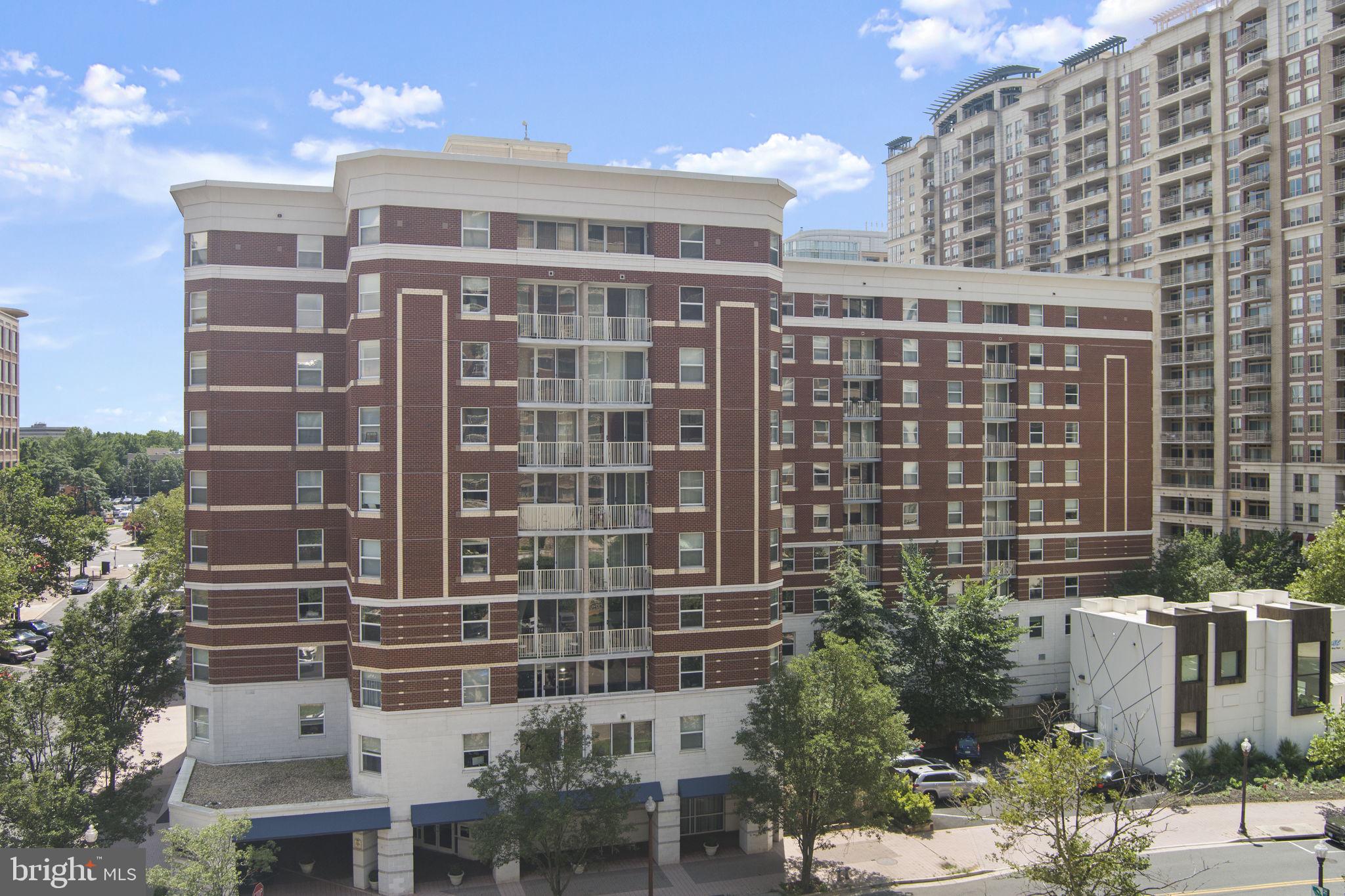 880 North Pollard Street, Unit 224 Arlington, VA 22203 - Photo 48 of 50 a front view of a building