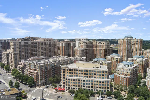 $499,999 | 880 North Pollard Street, Unit 224, Arlington, VA 22203
