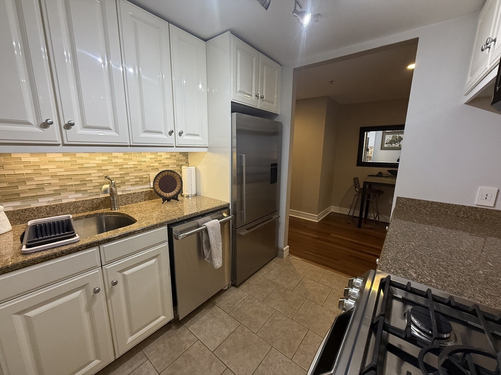 3 Avery Street, Unit 602 Boston, MA 02111 - Photo 11 of 26