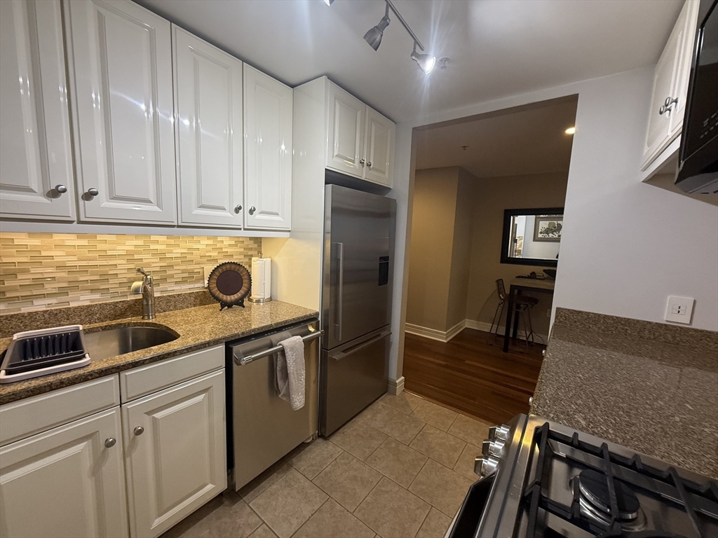 3 Avery Street, Unit 602 Boston, MA 02111 - Photo 12 of 26