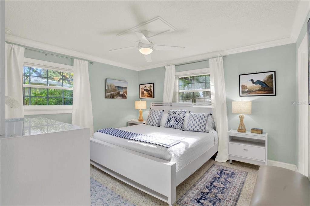 5572 100th Way North St. Petersburg, FL 33708 - Photo 12 of 34