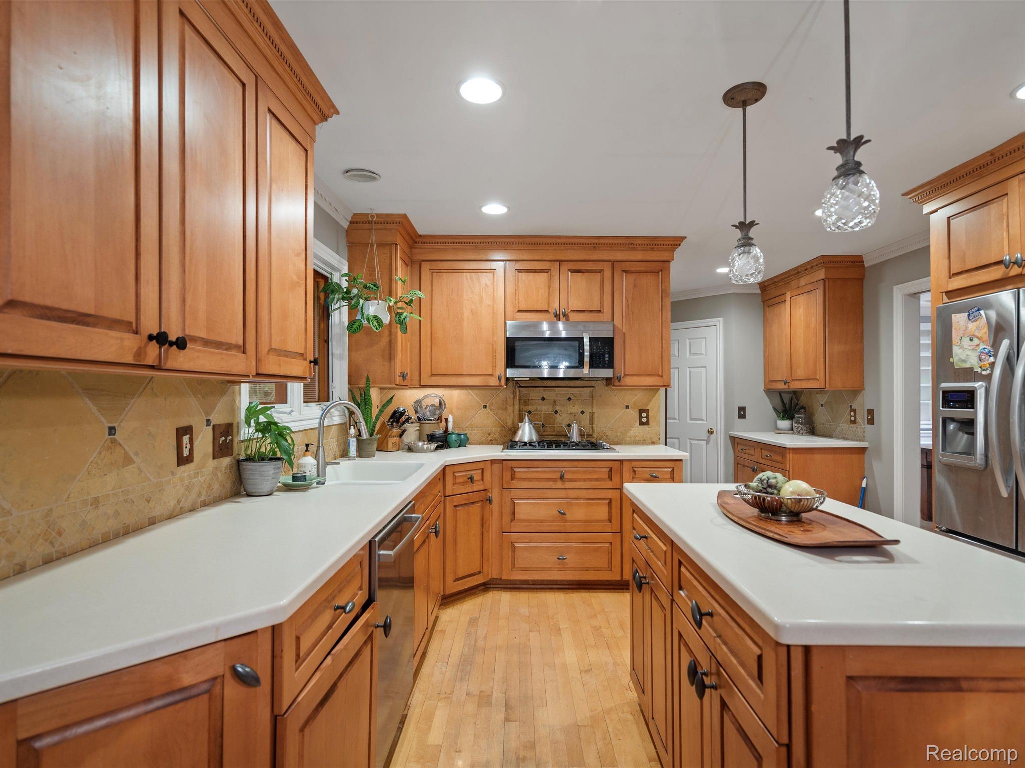 734 Edgewood Drive Rochester, MI 48306 - Photo 32 of 76 Gallery Image 32