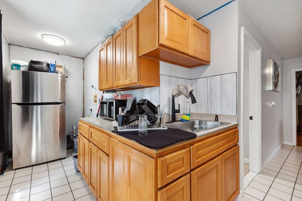 32 Park Road, Unit 1 Brockton, MA 02301 - Photo 4 of 20 Gallery Image 4