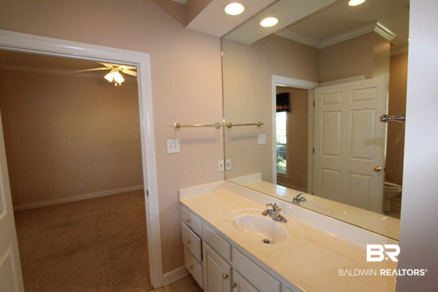 128 Wedge Loop Fairhope, AL 36532 - Photo 16 of 35 Jack and Jill Bath