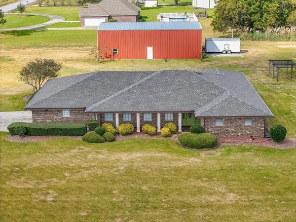 $407,000 | 6420 South S Highway South, Lake Charles, LA 70607