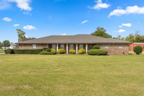 $415,000 | 6420 South S Highway South, Lake Charles, LA 70607