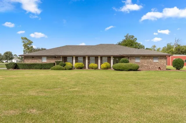 $415,000 | 6420 South S Highway South, Lake Charles, LA 70607